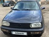 Volkswagen Golf 1993 года за 1 800 000 тг. в Астана – фото 2