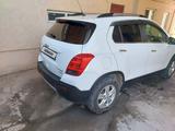 Chevrolet Tracker 2014 года за 5 700 000 тг. в Шымкент – фото 3