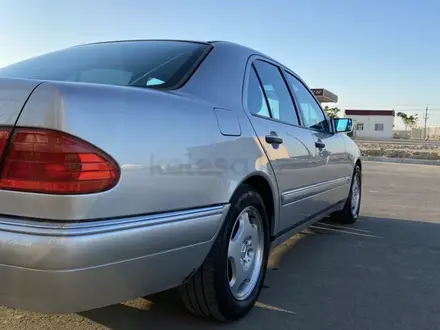 Mercedes-Benz E 320 1997 года за 4 800 000 тг. в Актау – фото 6