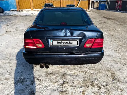 Mercedes-Benz E 320 1996 года за 3 300 000 тг. в Алматы – фото 18