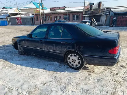 Mercedes-Benz E 320 1996 года за 3 300 000 тг. в Алматы – фото 20