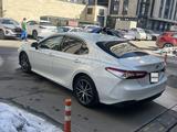 Toyota Camry 2021 годаүшін16 300 000 тг. в Алматы – фото 5