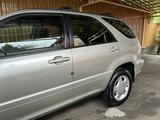 Lexus RX 300 2002 годаүшін5 500 000 тг. в Алматы – фото 3