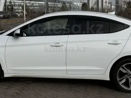 Hyundai Avante 2019 года за 8 500 000 тг. в Астана – фото 2