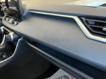 Toyota RAV4 Luxe+ 2025 года за 25 990 000 тг. в Караганда – фото 17
