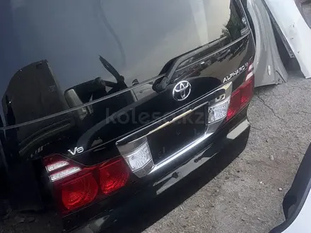 Toyota Alphard задняя крышка багажник за 150 тг. в Шымкент