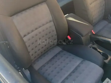 Volkswagen Passat 2001 года за 2 100 000 тг. в Шымкент – фото 12