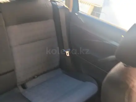 Volkswagen Passat 2001 года за 2 100 000 тг. в Шымкент – фото 14