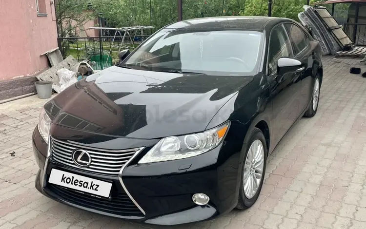 Lexus ES 250 2012 года за 12 500 000 тг. в Алматы