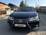 Lexus ES 350 2015 года за 12 500 000 тг. в Алматы – фото 2