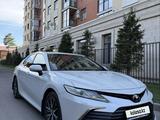 Toyota Camry 2021 года за 15 500 000 тг. в Павлодар