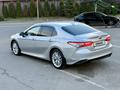 Toyota Camry 2020 года за 13 500 000 тг. в Алматы – фото 5