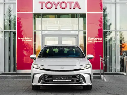 Toyota Camry Luxe 2026 года за 23 190 000 тг. в Астана – фото 2