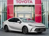 Toyota Camry Luxe 2026 года за 23 190 000 тг. в Астана