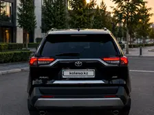Toyota RAV4, 2020