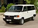Volkswagen Caravelle 1992 года за 1 250 000 тг. в Караганда – фото 2