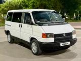 Volkswagen Caravelle 1992 года за 1 250 000 тг. в Караганда – фото 3