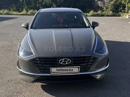 Hyundai Sonata 2022 года за 12 100 000 тг. в Шымкент – фото 2