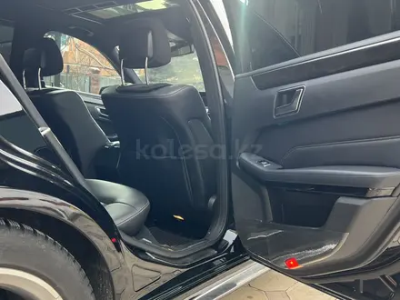 Mercedes-Benz E 400 2015 года за 16 000 000 тг. в Алматы – фото 15