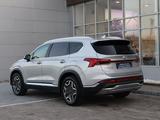 Hyundai Santa Fe 2023 годаfor17 890 000 тг. в Астана – фото 3