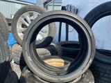 Комплект летних шин б/у, Dunlop 225/35 R19 из Японии. за 100 000 тг. в Караганда