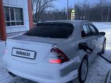 Mercedes-Benz C 320 2000 годаүшін3 350 000 тг. в Астана – фото 2