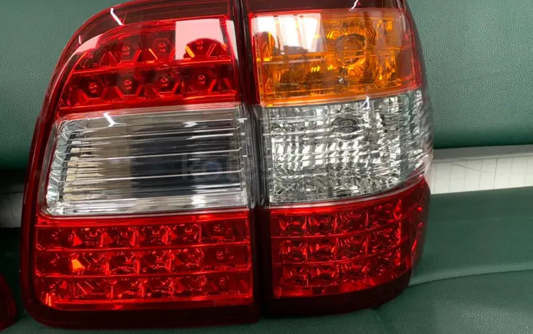 Задние фонари на крыле Toyota Land Cruiser 100 Taiwan DEPO за 40 000 тг. в Алматы