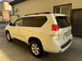 Toyota Land Cruiser Prado 2011 года за 16 000 000 тг. в Атырау – фото 5