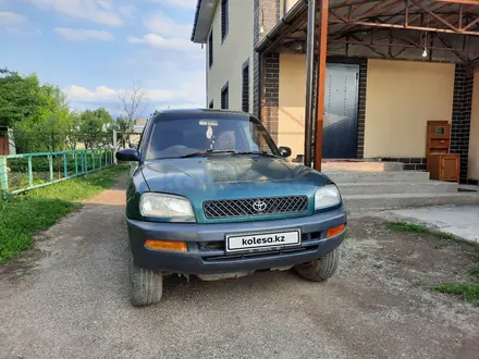 Toyota RAV4 1995 года за 2 450 000 тг. в Алматы