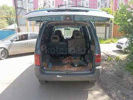 Nissan Serena 1995 года за 2 500 000 тг. в Алматы – фото 2