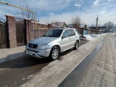 Mercedes-Benz ML 320 1999 года за 5 000 000 тг. в Алматы – фото 3