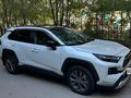 Toyota RAV4 2024 года за 14 500 000 тг. в Караганда
