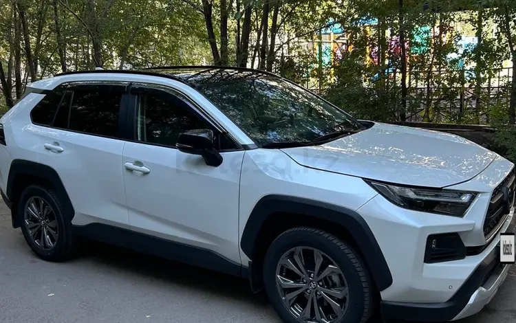 Toyota RAV4 2024 года за 14 500 000 тг. в Караганда