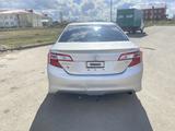 Toyota Camry 2013 года за 6 200 000 тг. в Уральск – фото 3