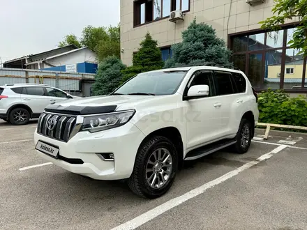 Toyota Land Cruiser Prado 2017 года за 28 000 000 тг. в Алматы