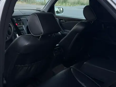 Mercedes-Benz E 320 2002 года за 7 500 000 тг. в Шымкент – фото 11
