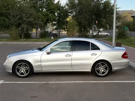 Mercedes-Benz E 240 2002 года за 4 450 000 тг. в Караганда – фото 18