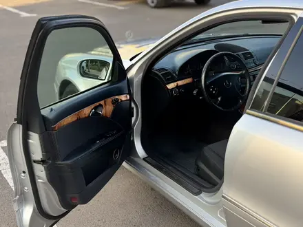 Mercedes-Benz E 240 2002 года за 4 450 000 тг. в Караганда – фото 42