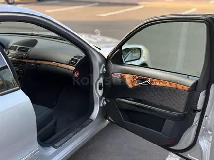 Mercedes-Benz E 240 2002 года за 4 450 000 тг. в Караганда – фото 60