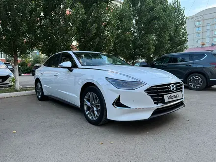 Hyundai Sonata 2020 года за 10 700 000 тг. в Уральск – фото 2