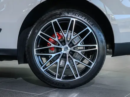 Porsche Macan 2025 года за 56 000 000 тг. в Алматы – фото 28