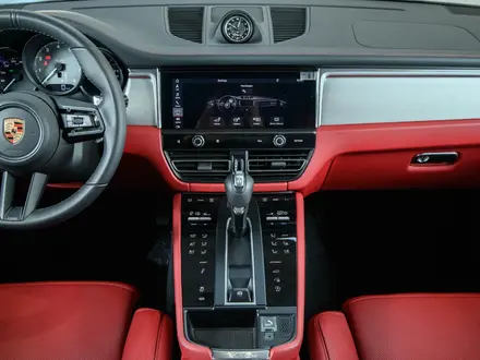 Porsche Macan 2025 года за 56 000 000 тг. в Алматы – фото 16