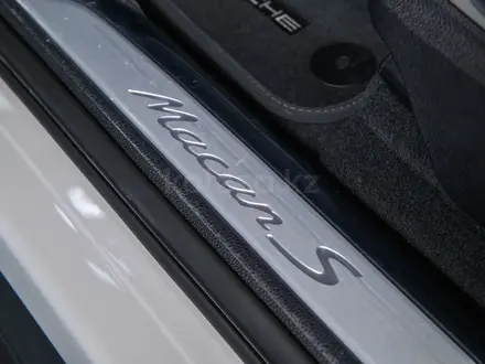 Porsche Macan 2025 года за 56 000 000 тг. в Алматы – фото 25
