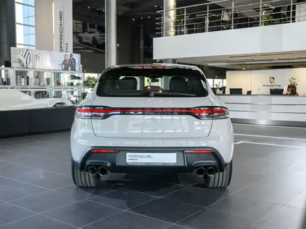Porsche Macan 2025 года за 56 000 000 тг. в Алматы – фото 4