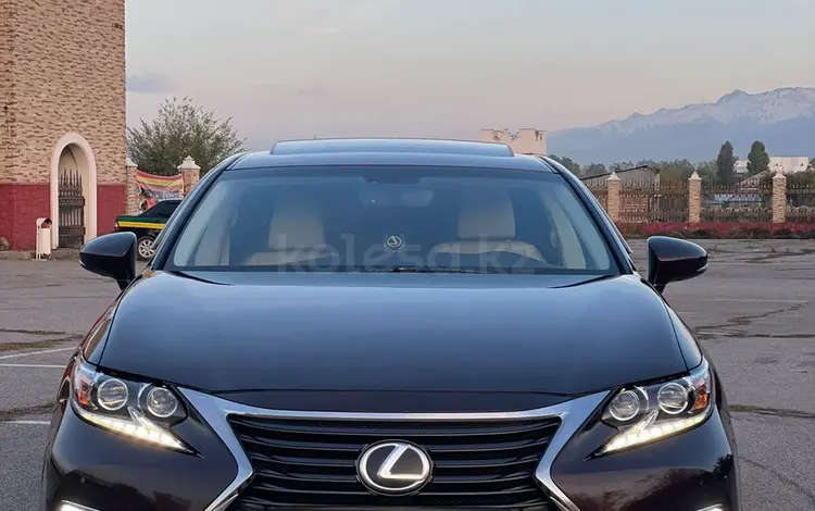 Lexus ES 250 2018 годаfor16 500 000 тг. в Алматы