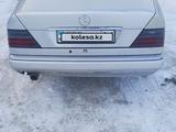 Mercedes-Benz E 320 1993 года за 2 000 000 тг. в Караганда – фото 4