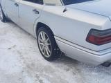Mercedes-Benz E 320 1993 года за 2 000 000 тг. в Караганда – фото 5