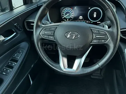 Hyundai Santa Fe 2021 года за 15 700 000 тг. в Актобе – фото 22