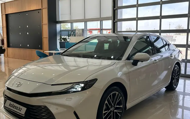 Toyota Camry 2025 года за 24 500 000 тг. в Актобе