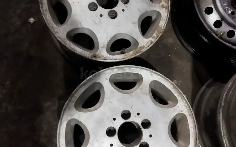 2 диска на Мерседес на 15 за 15 000 тг. в Павлодар